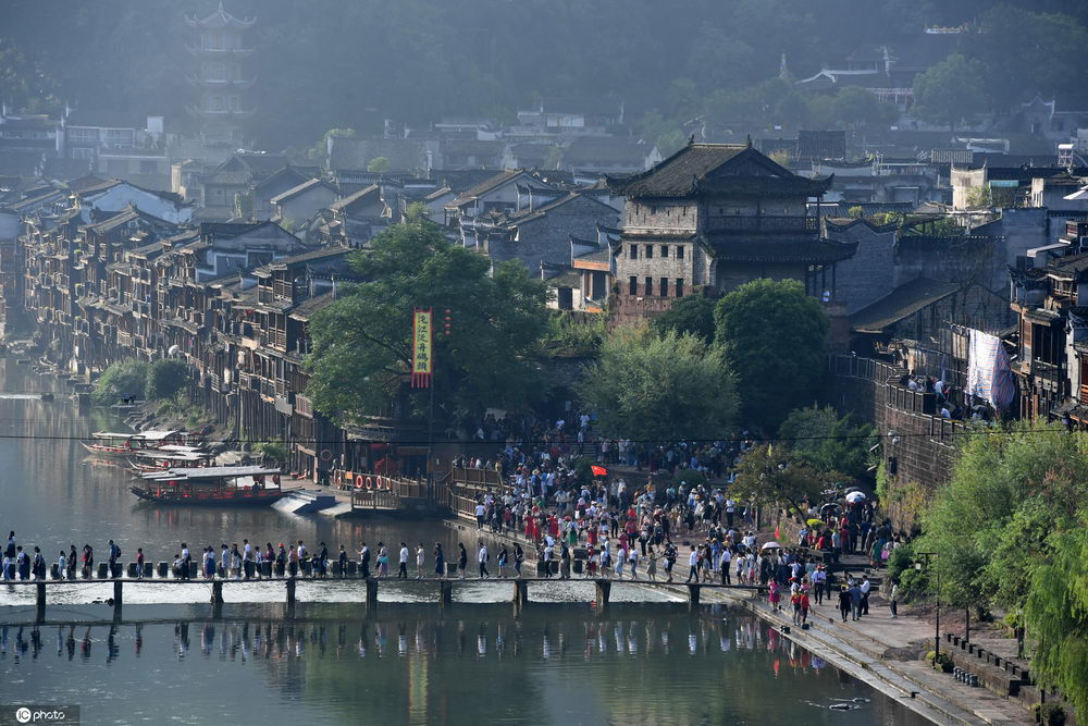 {網上賭場}(湖南凤凰古城旅游攻略图片)