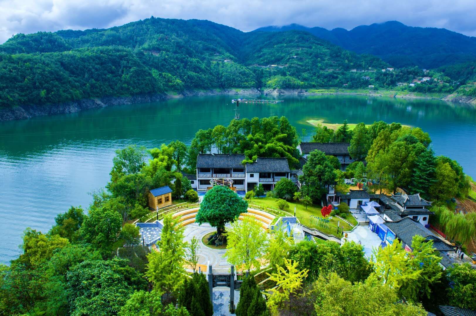 {壹葡}(安康旅游网红地)